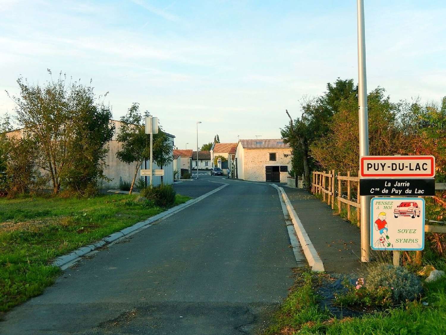 for sale terrain Puy-du-Lac Charente-Maritime 2