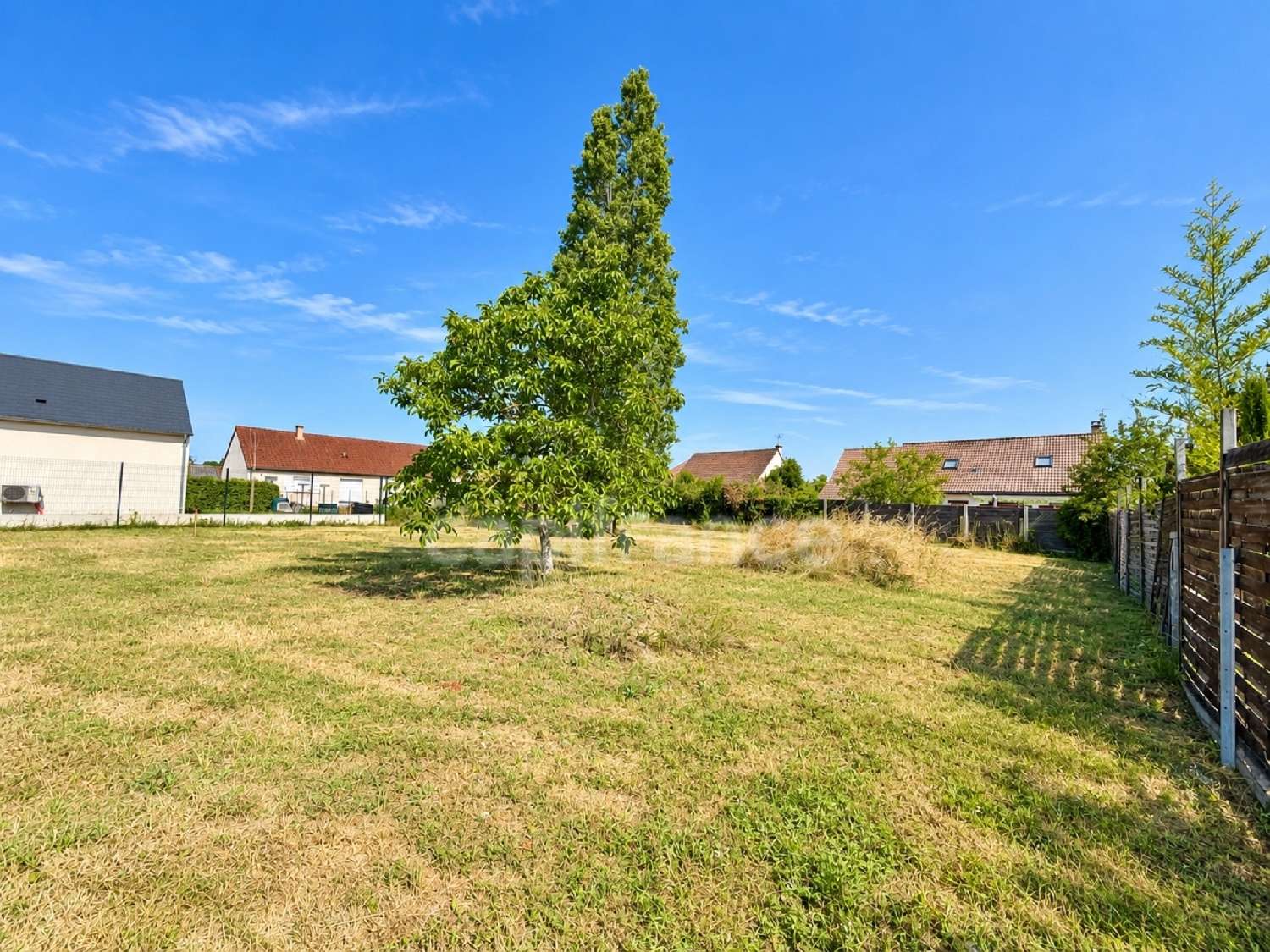  à vendre terrain Saint-Denis-de l'Hôtel Loiret 2