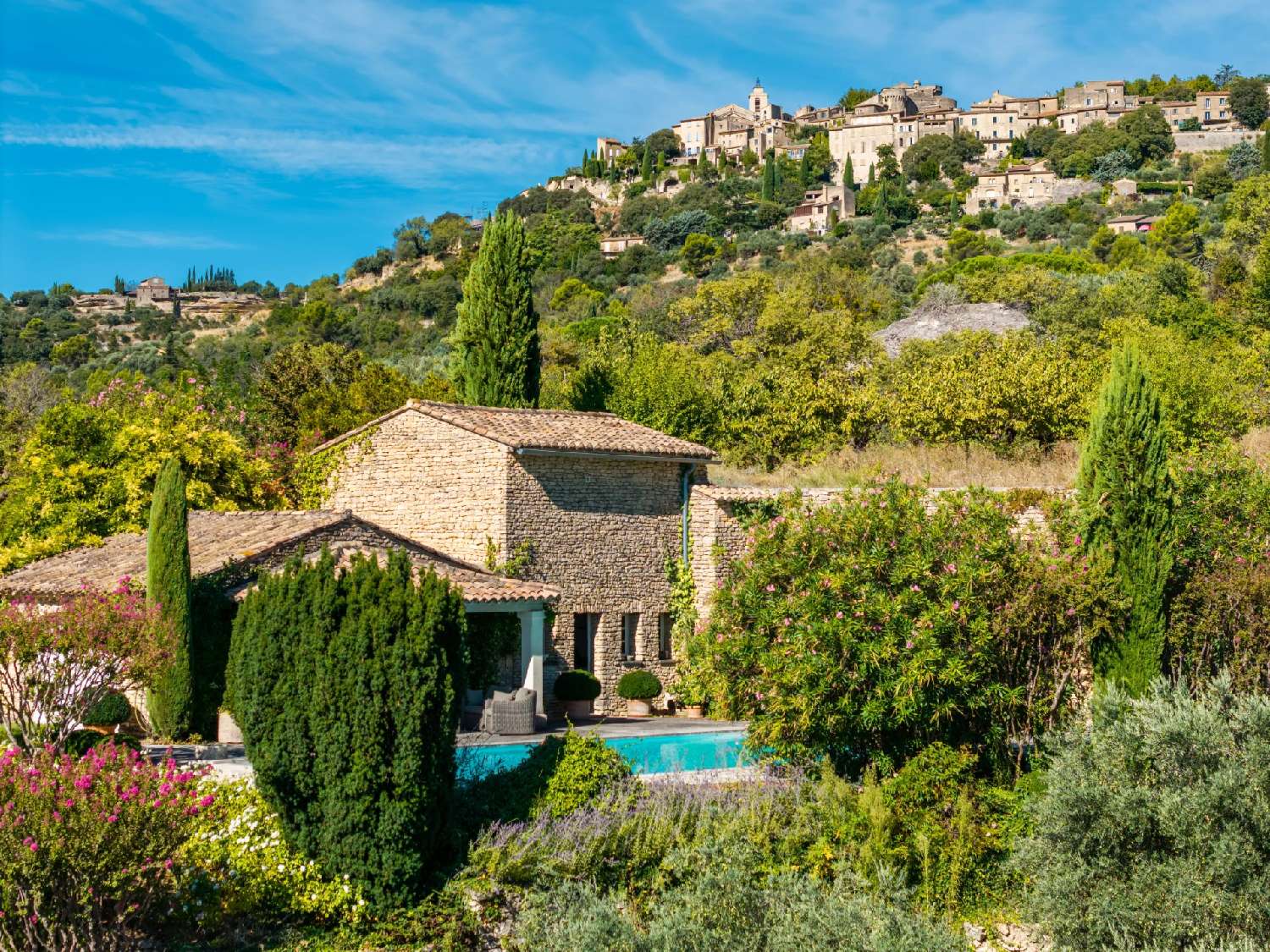 for sale villa Gordes Vaucluse 4