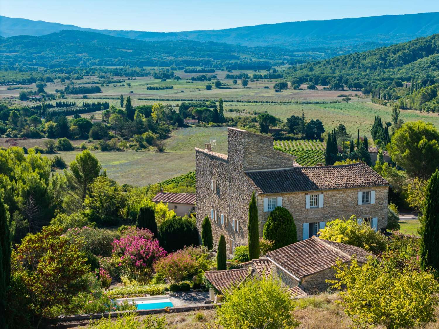 for sale villa Gordes Vaucluse 6