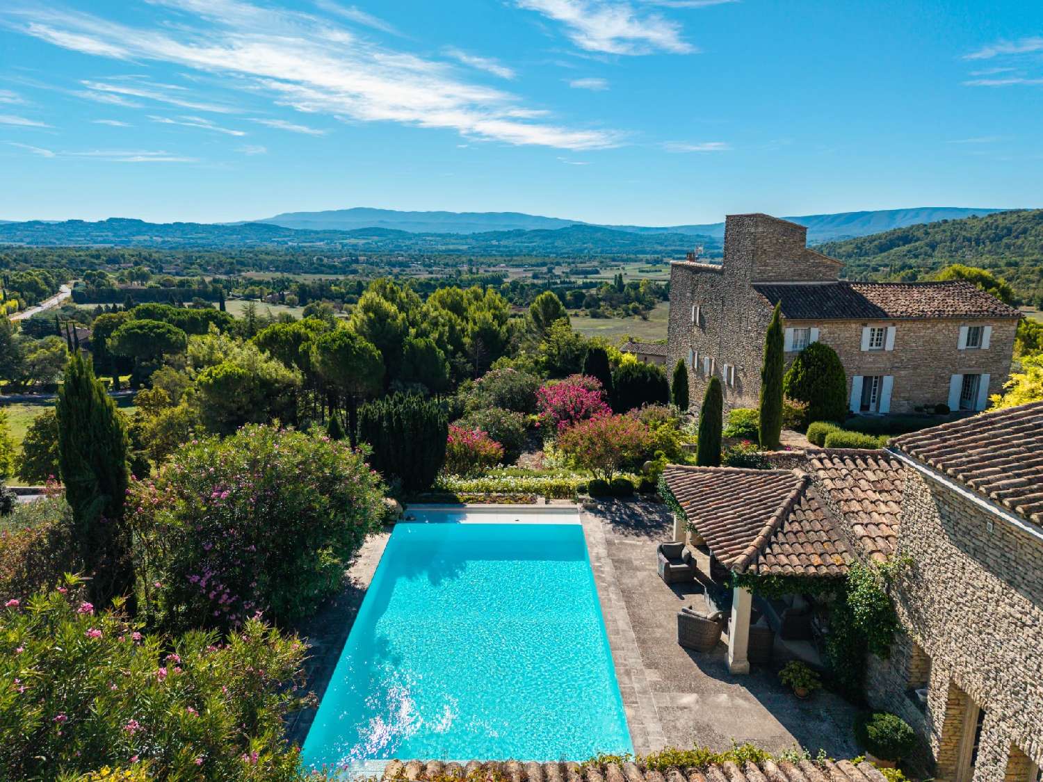 for sale villa Gordes Vaucluse 7