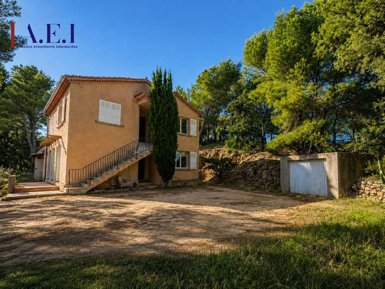 à vendre villa Le Brusc Var 2