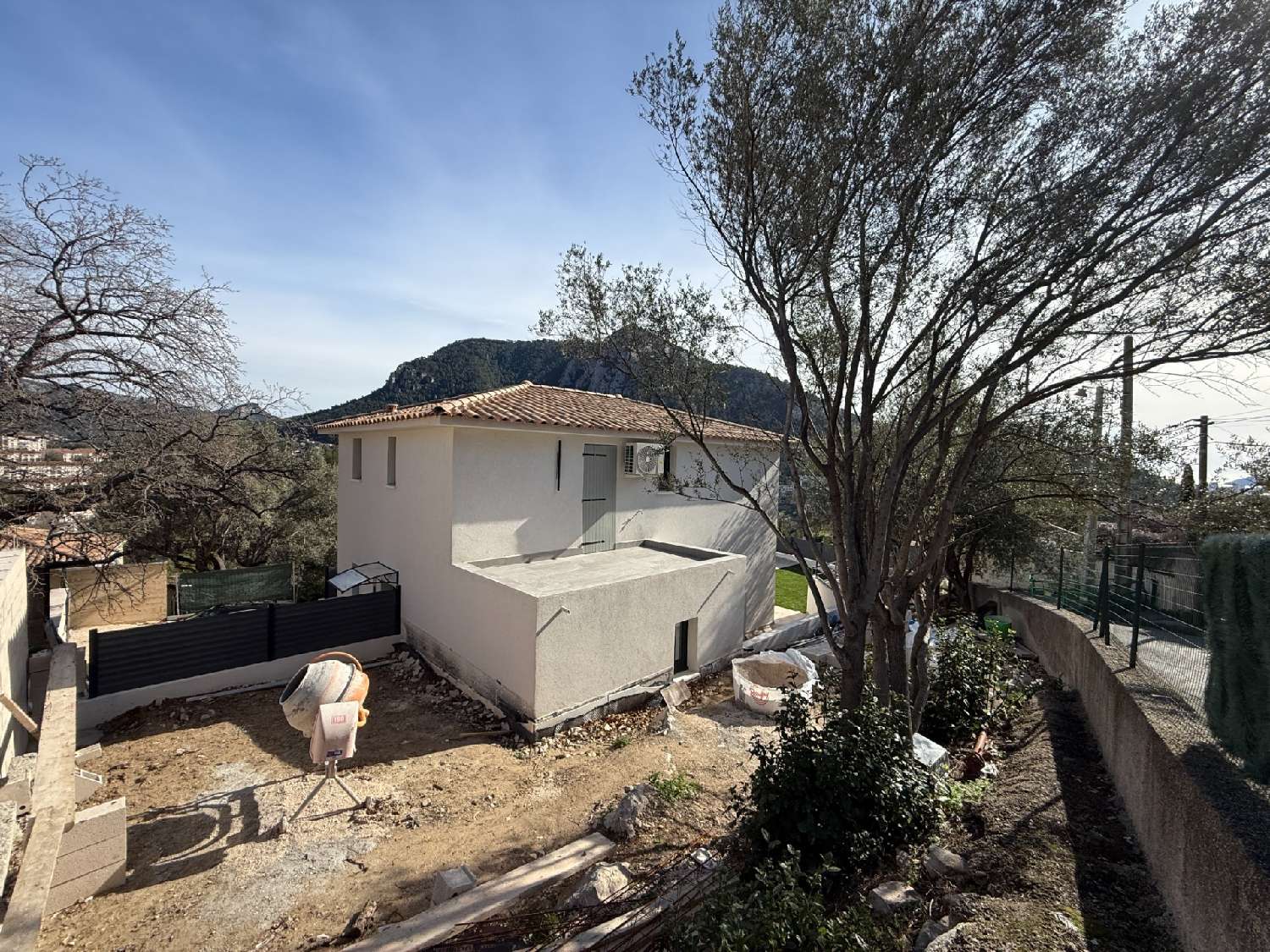 for sale villa Le Revest-les-Eaux Var 2