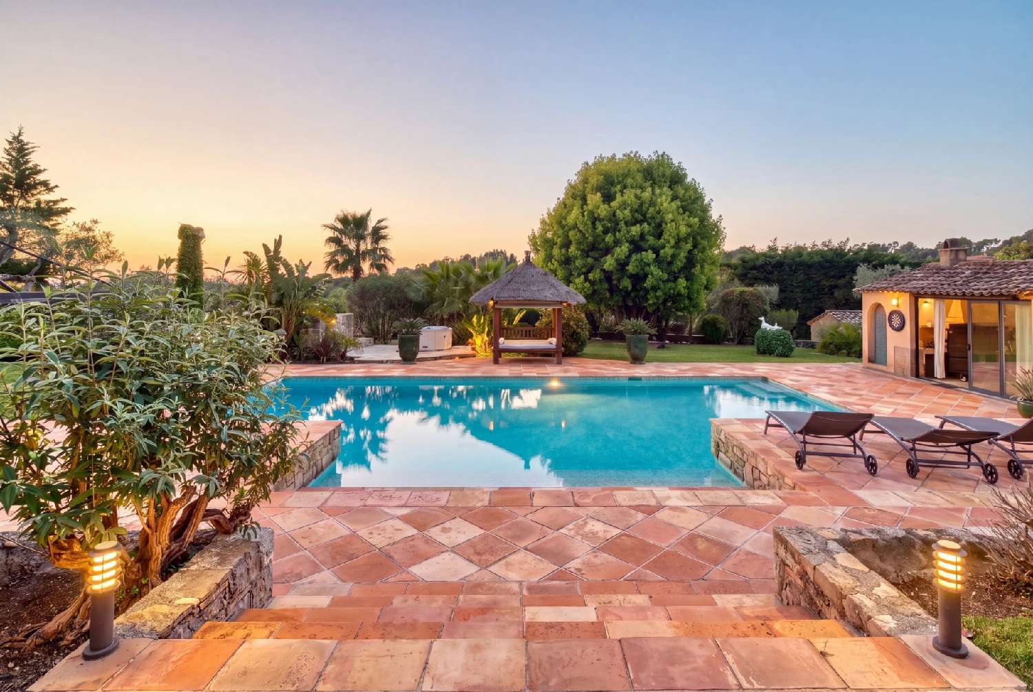 for sale villa Mouans-Sartoux Alpes-Maritimes 2