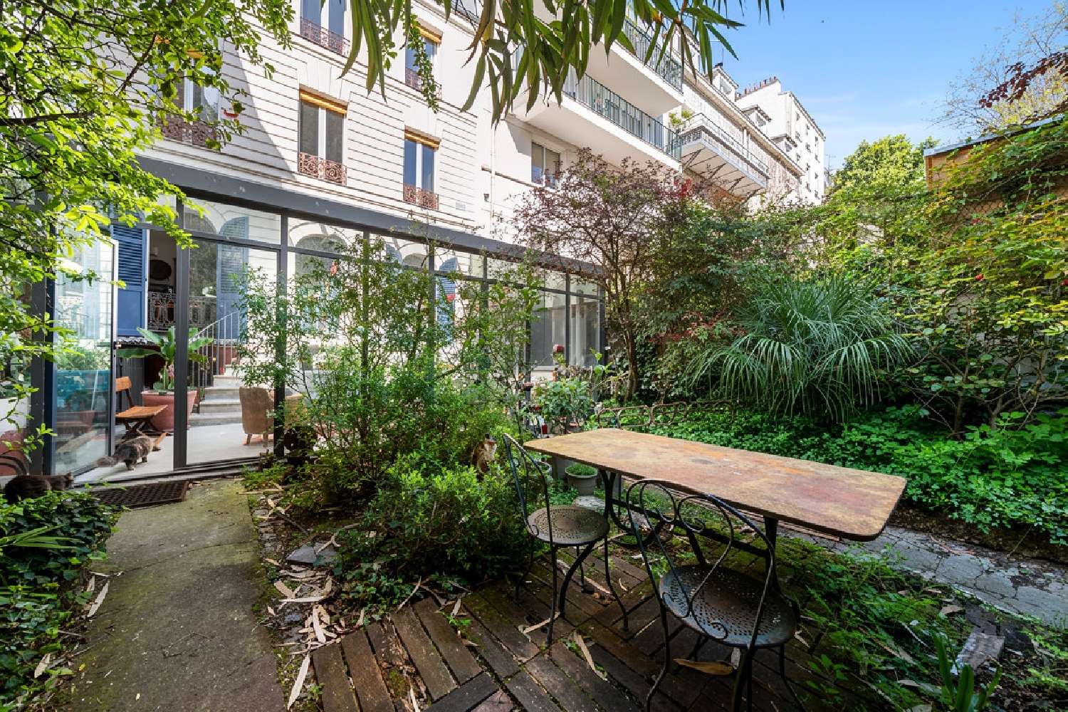 à vendre villa Paris 18e Arrondissement Paris (Seine) 1
