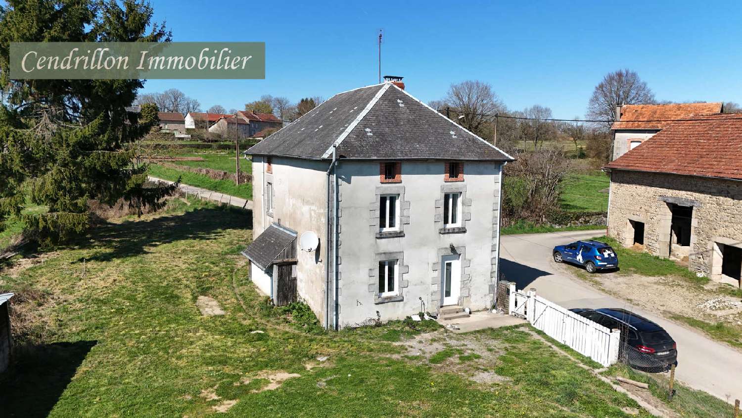  en venta villa Saint-Dizier-Leyrenne Creuse 1