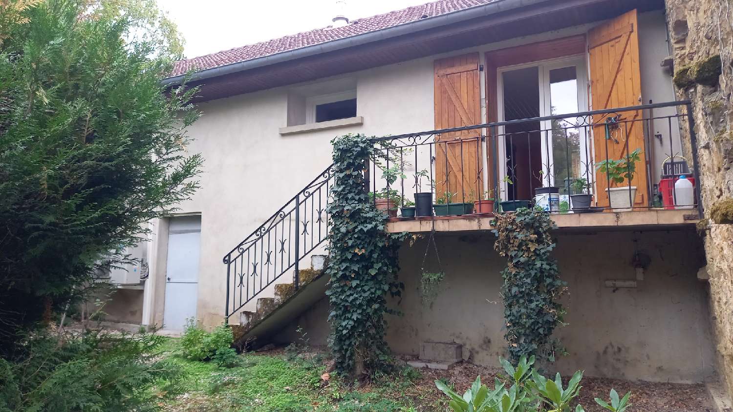 te koop dorpshuis Chille Jura 6