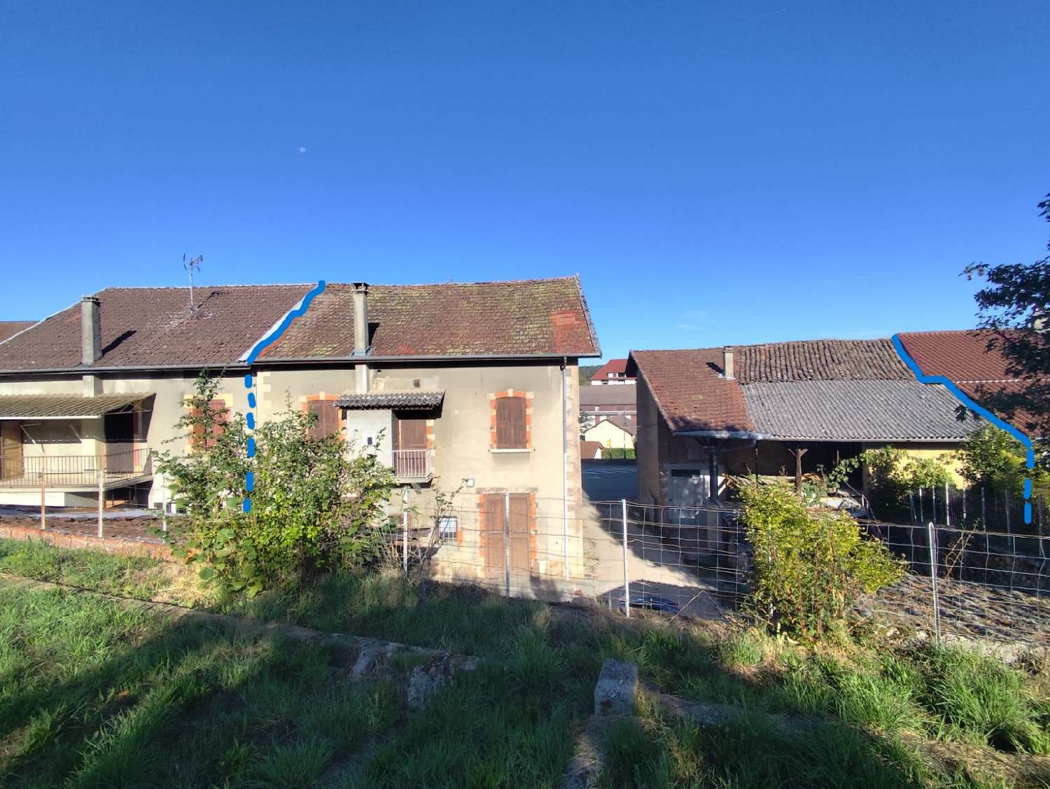  for sale village house Montferrat Isère 1