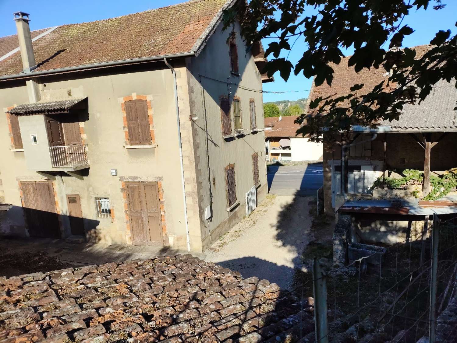  for sale village house Montferrat Isère 2
