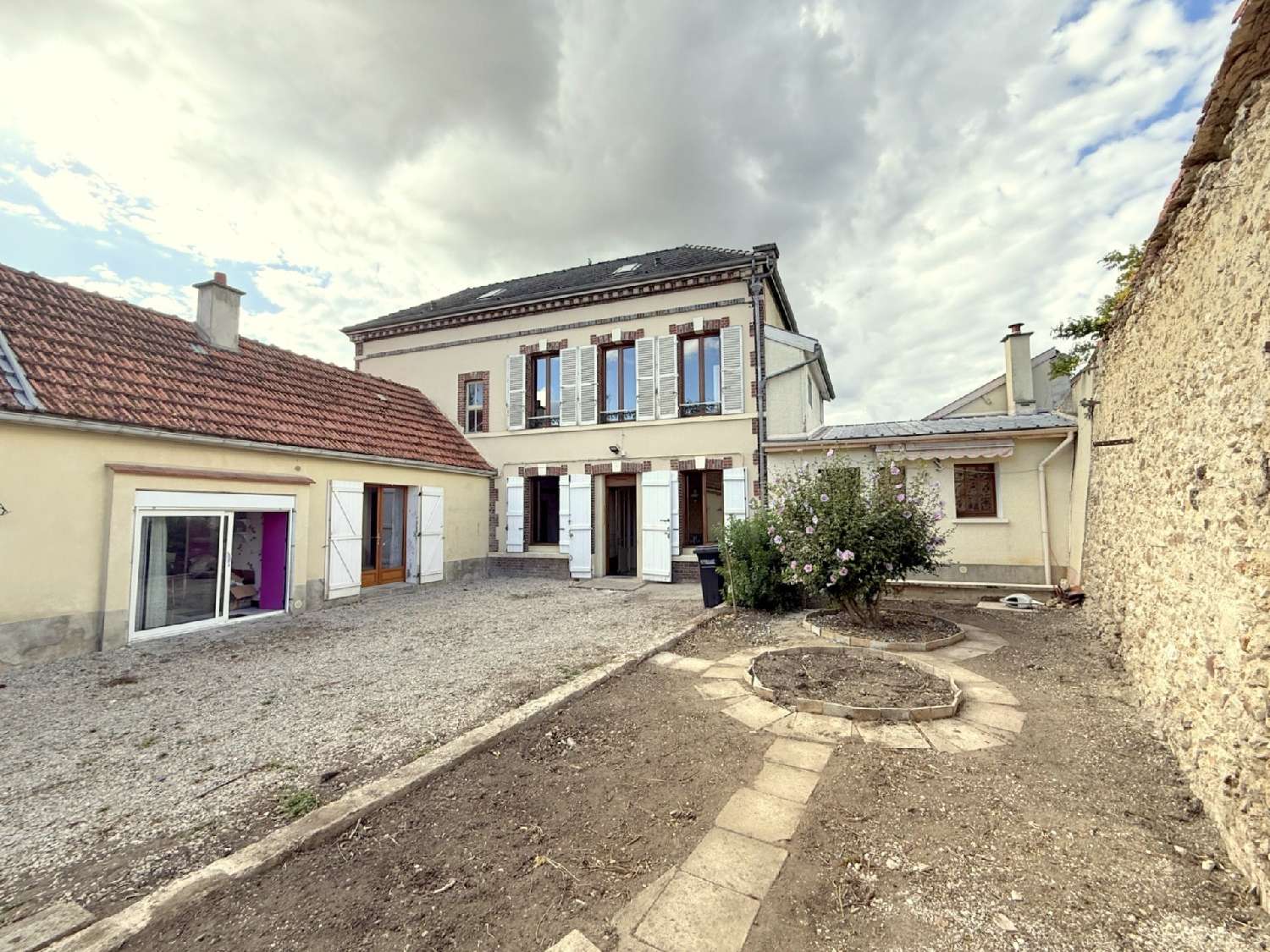 for sale village house Pierry Marne 1