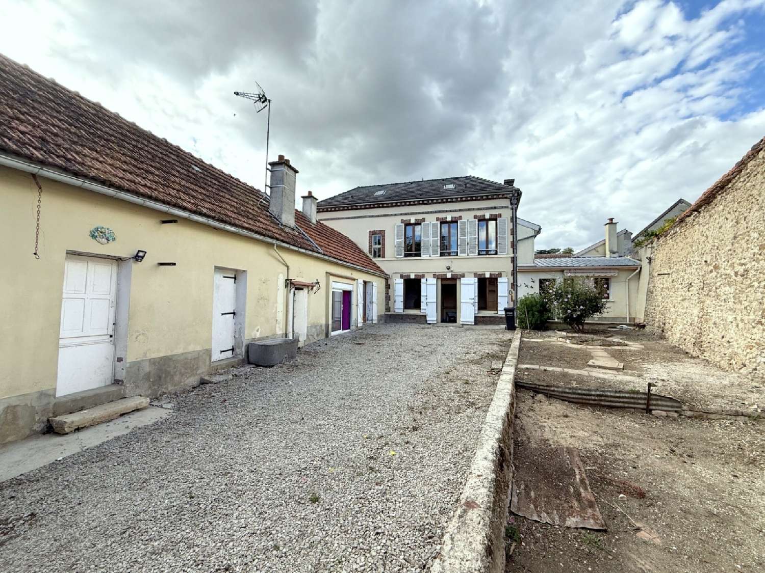 for sale village house Pierry Marne 6