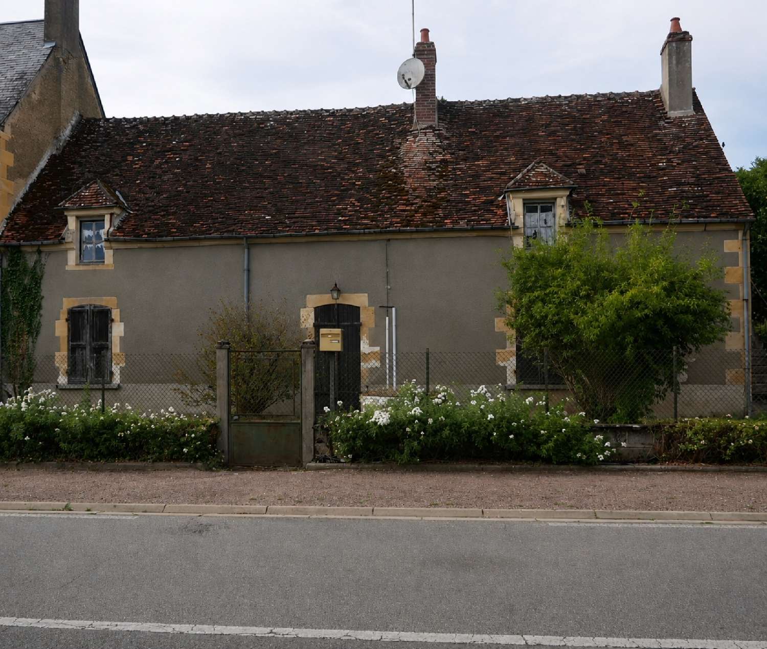  te koop dorpshuis Poiseux Nièvre 1