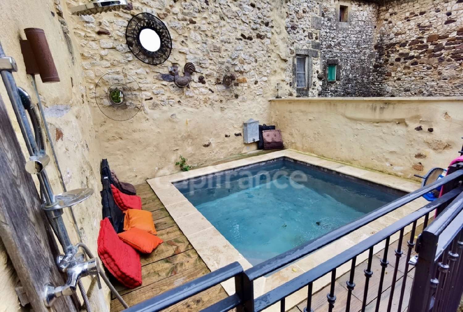 te koop dorpshuis Pouzilhac Gard 2