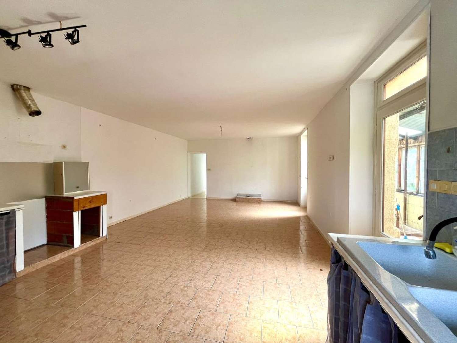 for sale village house Saint-Germain-d'Esteuil Gironde 4