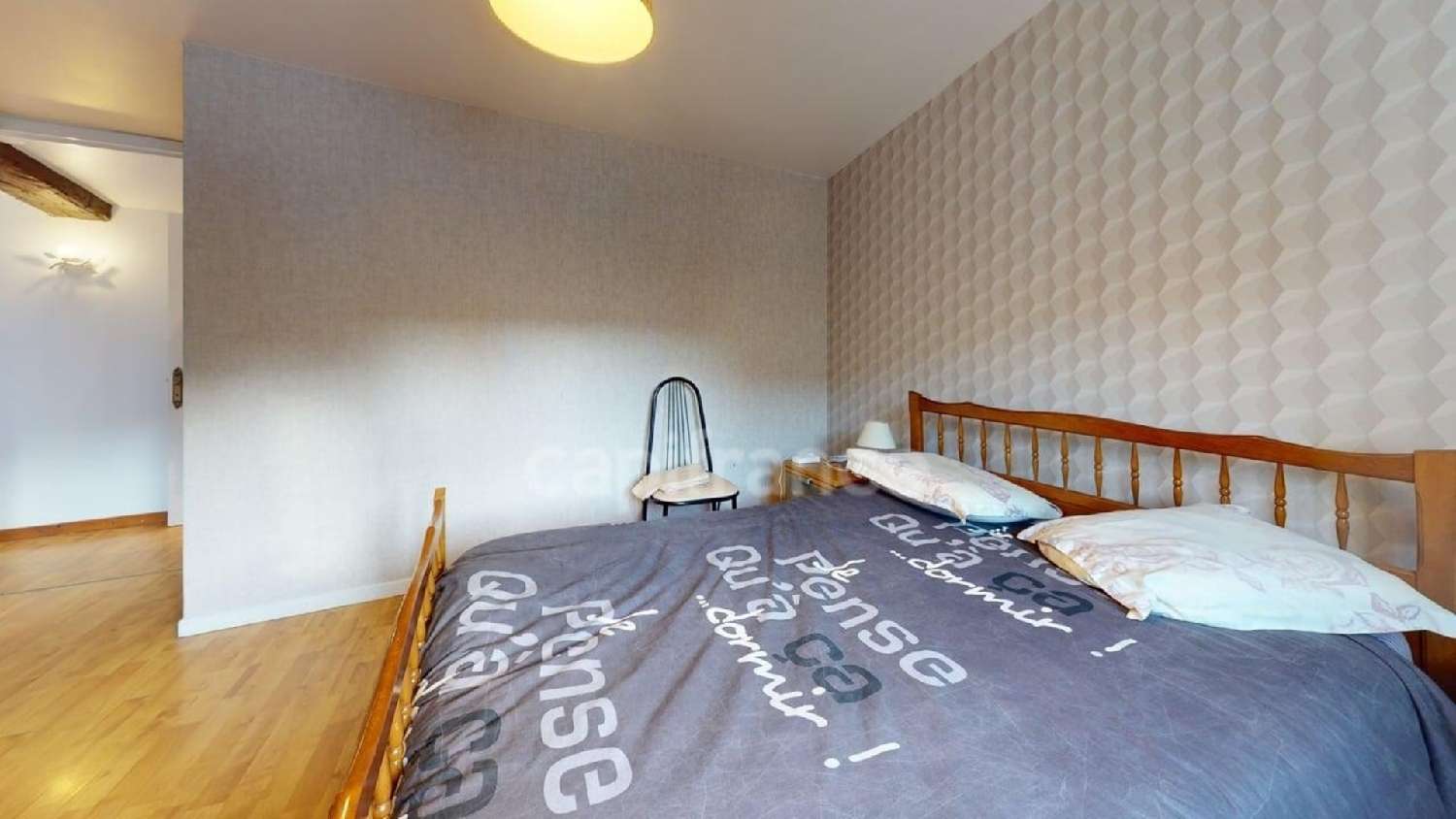 en venta casa de pueblo Saint-Martin-la-Plaine Loire 4
