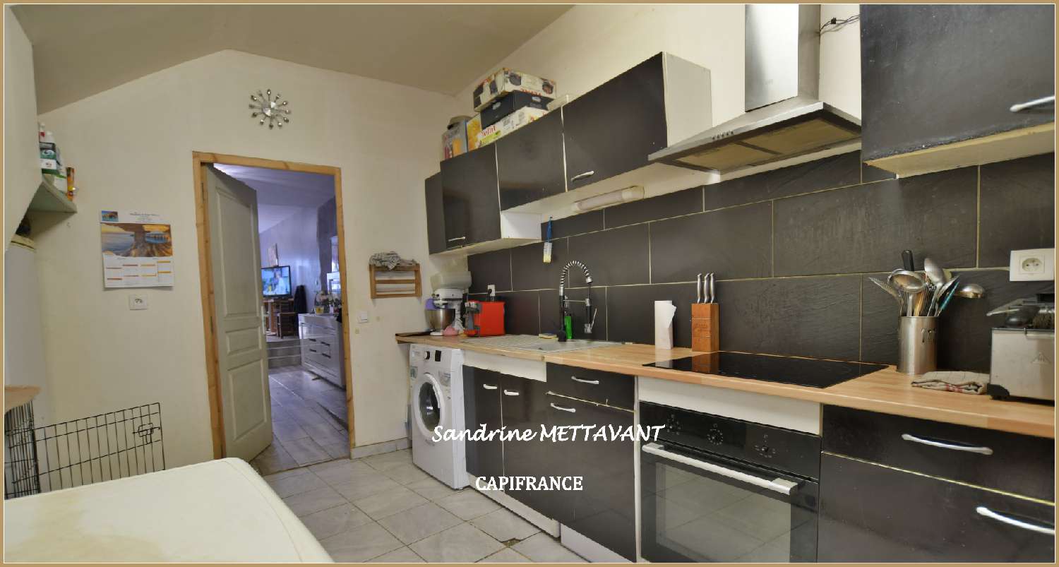 en venta casa de pueblo Saint-Thibéry Hérault 3