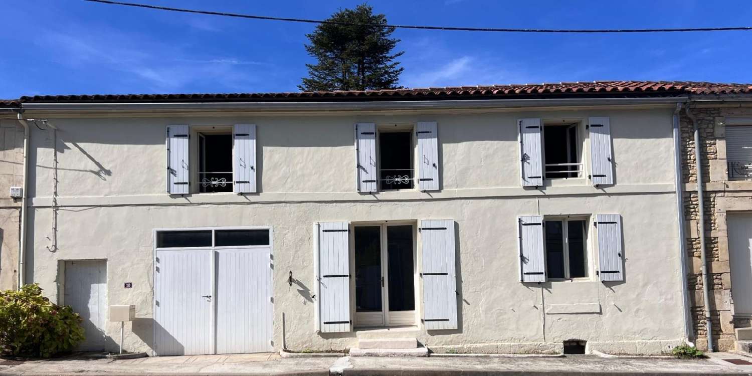 à vendre maison de village Villars-les-Bois Charente-Maritime 1