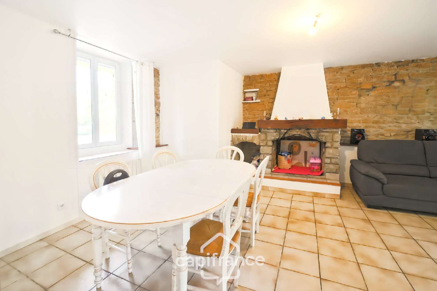 te koop dorpshuis Vincelles Jura 7